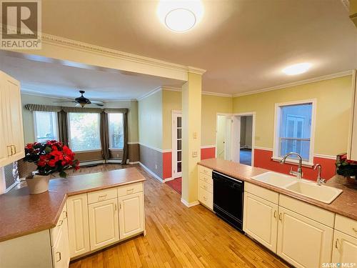 2230 Rose Street, Regina, SK - Indoor Photo Showing Kitchen With Double Sink