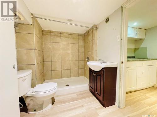 2230 Rose Street, Regina, SK - Indoor Photo Showing Bathroom