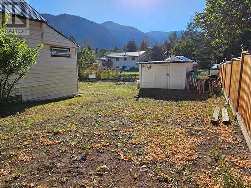 890 Daly Avenue, Hedley, BC - Outdoor