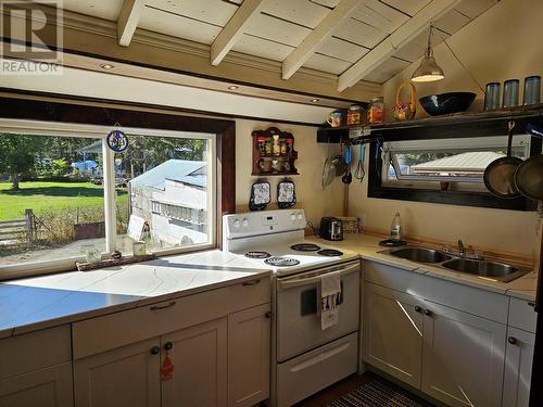 890 Daly Avenue, Hedley, BC - Indoor Photo Showing Kitchen With Double Sink