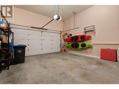 2365 Quail Run Drive Unit# 113, Kelowna, BC - Indoor Photo Showing Garage