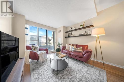 908 - 887 Bay Street, Toronto, ON - Indoor Photo Showing Living Room With Fireplace