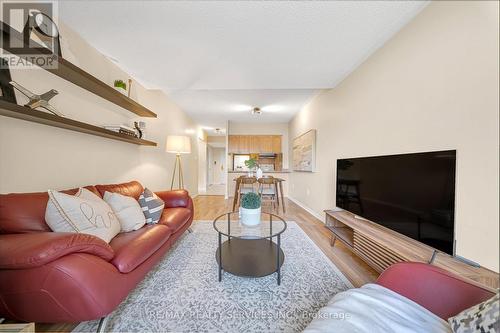 908 - 887 Bay Street, Toronto, ON - Indoor Photo Showing Living Room With Fireplace