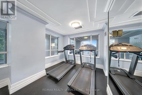 908 - 887 Bay Street, Toronto, ON - Indoor Photo Showing Gym Room