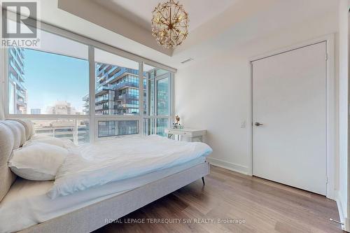 1001 - 30 Roehampton Avenue, Toronto (Mount Pleasant West), ON - Indoor Photo Showing Bedroom