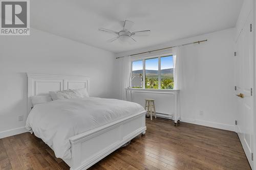 2378 Saucier Road, Kelowna, BC - Indoor Photo Showing Bedroom