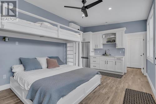 2378 Saucier Road, Kelowna, BC - Indoor Photo Showing Bedroom