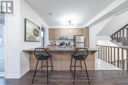 3364 Thunderbird Promenade, Pickering, ON - Indoor Photo Showing Kitchen