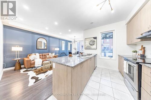 3364 Thunderbird Promenade, Pickering, ON - Indoor Photo Showing Kitchen With Double Sink With Upgraded Kitchen