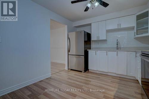 113 Quantrell Trail, Toronto, ON - Indoor Photo Showing Kitchen