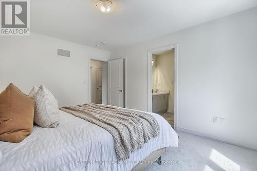 2241 Lozenby Street, Innisfil, ON - Indoor Photo Showing Bedroom