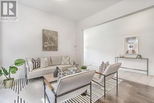 2241 Lozenby Street, Innisfil, ON - Indoor Photo Showing Living Room