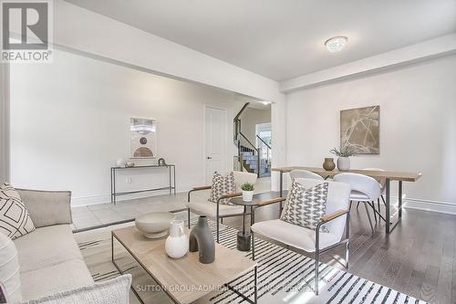 2241 Lozenby Street, Innisfil, ON - Indoor Photo Showing Living Room