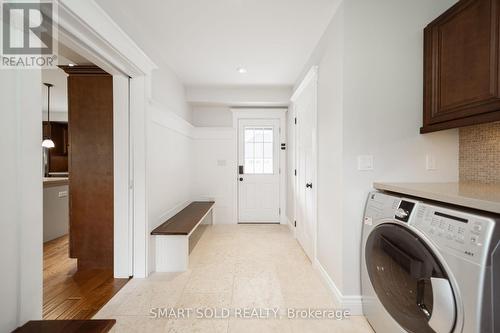 1010 Janette Street, Newmarket (Huron Heights-Leslie Valley), ON - Indoor Photo Showing Laundry Room