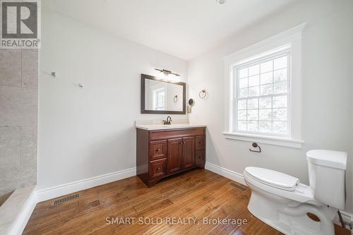 1010 Janette Street, Newmarket (Huron Heights-Leslie Valley), ON - Indoor Photo Showing Bathroom