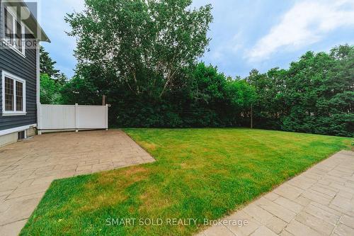 1010 Janette Street, Newmarket (Huron Heights-Leslie Valley), ON - Outdoor