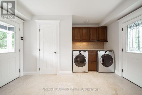 1010 Janette Street, Newmarket (Huron Heights-Leslie Valley), ON - Indoor Photo Showing Laundry Room