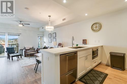 3030 Pandosy Street Unit# 318, Kelowna, BC - Indoor Photo Showing Kitchen With Double Sink