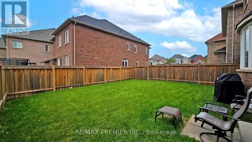 288 Elbern Markell Drive, Brampton, ON - Outdoor