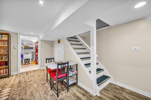 2439 Barclay Road, Burlington, ON - Indoor Photo Showing Other Room