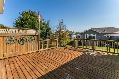 135 Glenariff Drive, Hamilton, ON - Outdoor With Deck Patio Veranda With Exterior