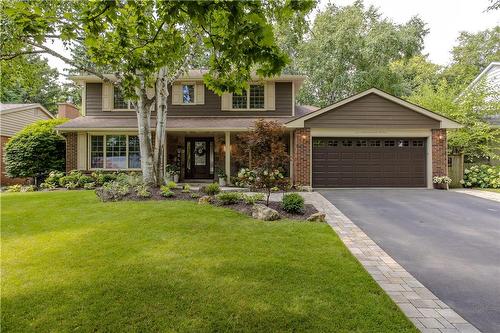 642 Cherrywood Drive, Burlington, ON - Outdoor With Facade