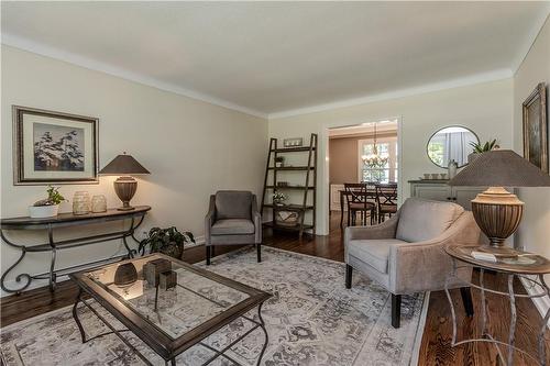 642 Cherrywood Drive, Burlington, ON - Indoor Photo Showing Living Room