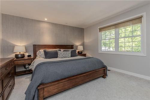 642 Cherrywood Drive, Burlington, ON - Indoor Photo Showing Bedroom