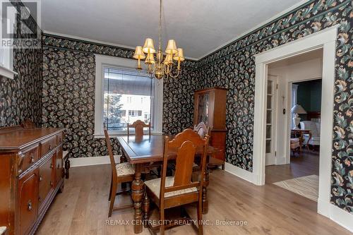 121 Forest Avenue, St. Thomas, ON - Indoor Photo Showing Dining Room