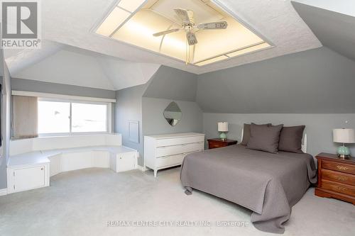 121 Forest Avenue, St. Thomas, ON - Indoor Photo Showing Bedroom