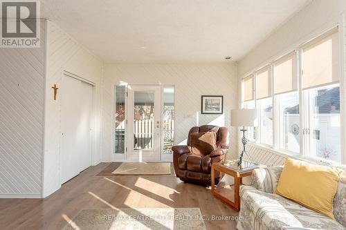 121 Forest Avenue, St. Thomas, ON - Indoor Photo Showing Living Room