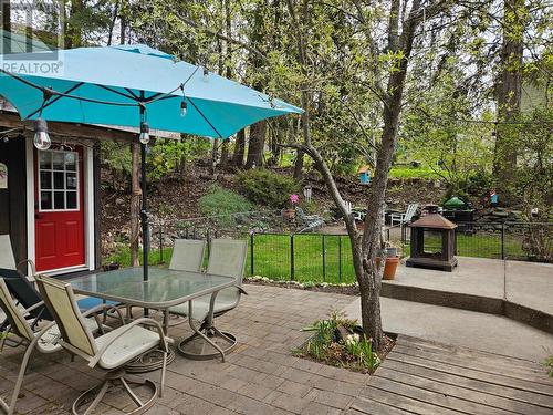 209 1St Avenue, Nakusp, BC - Outdoor With Deck Patio Veranda