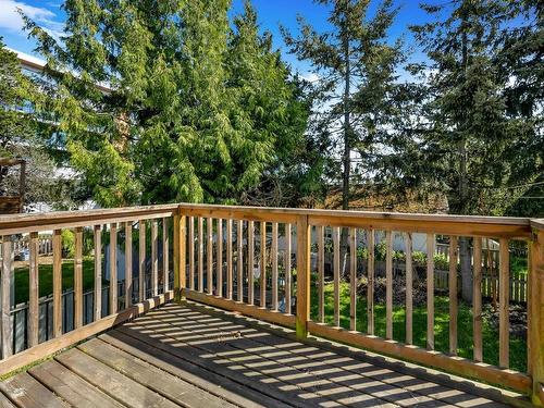 415 Boleskine Rd, Saanich, BC 