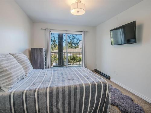 312-4720 Uplands Dr, Nanaimo, BC - Indoor Photo Showing Bedroom