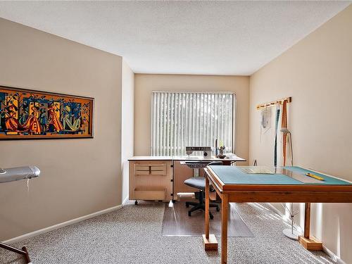 3190-2600 Ferguson Rd, Central Saanich, BC - Indoor Photo Showing Other Room