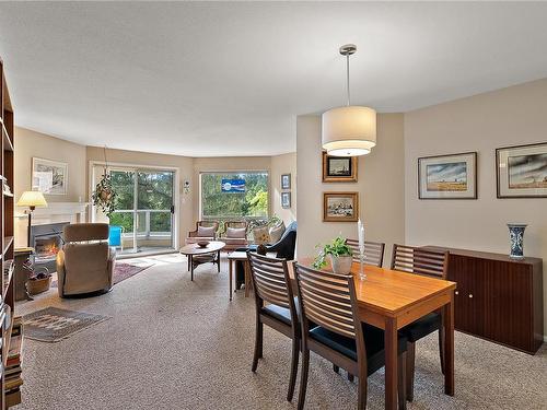 3190-2600 Ferguson Rd, Central Saanich, BC - Indoor Photo Showing Dining Room