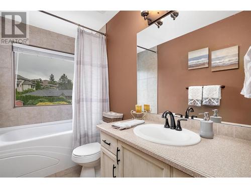 3397 Merlot Way, West Kelowna, BC - Indoor Photo Showing Bathroom