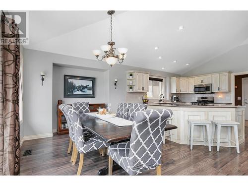 3397 Merlot Way, West Kelowna, BC - Indoor Photo Showing Dining Room