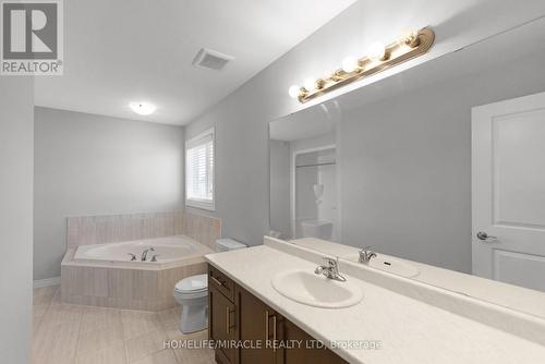 107 Dolomiti Court, Hamilton (Hannon), ON - Indoor Photo Showing Bathroom