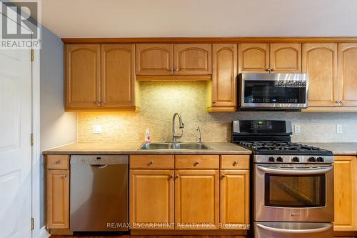 1739 Caistor Centre Road, West Lincoln, ON - Indoor Photo Showing Kitchen With Stainless Steel Kitchen With Double Sink