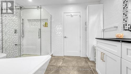 1260 Gore Road, Hamilton, ON - Indoor Photo Showing Bathroom