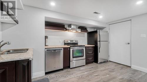 1260 Gore Road, Hamilton, ON - Indoor Photo Showing Kitchen With Double Sink