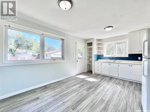 229 Mctavish Street, Outlook, SK - Indoor Photo Showing Kitchen