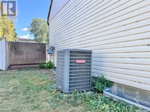 229 Mctavish Street, Outlook, SK - Outdoor