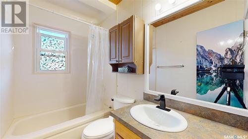 2751 Mcara Street, Regina, SK - Indoor Photo Showing Bathroom