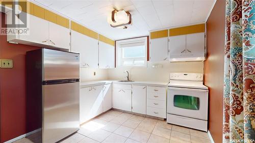 2751 Mcara Street, Regina, SK - Indoor Photo Showing Kitchen