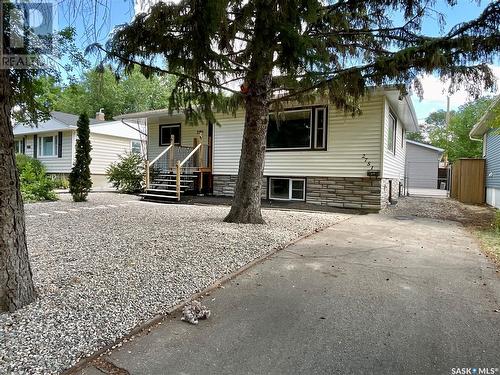 2751 Mcara Street, Regina, SK - Outdoor