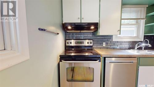 2751 Mcara Street, Regina, SK - Indoor Photo Showing Kitchen With Double Sink