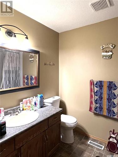 30 Marion Crescent, Meadow Lake, SK - Indoor Photo Showing Bathroom