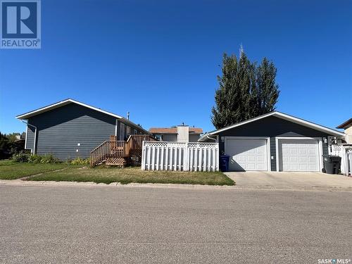 30 Marion Crescent, Meadow Lake, SK - Outdoor With Exterior